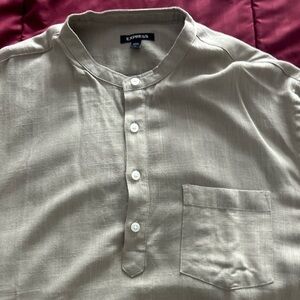 Long sleeve 1/4 button down shirt